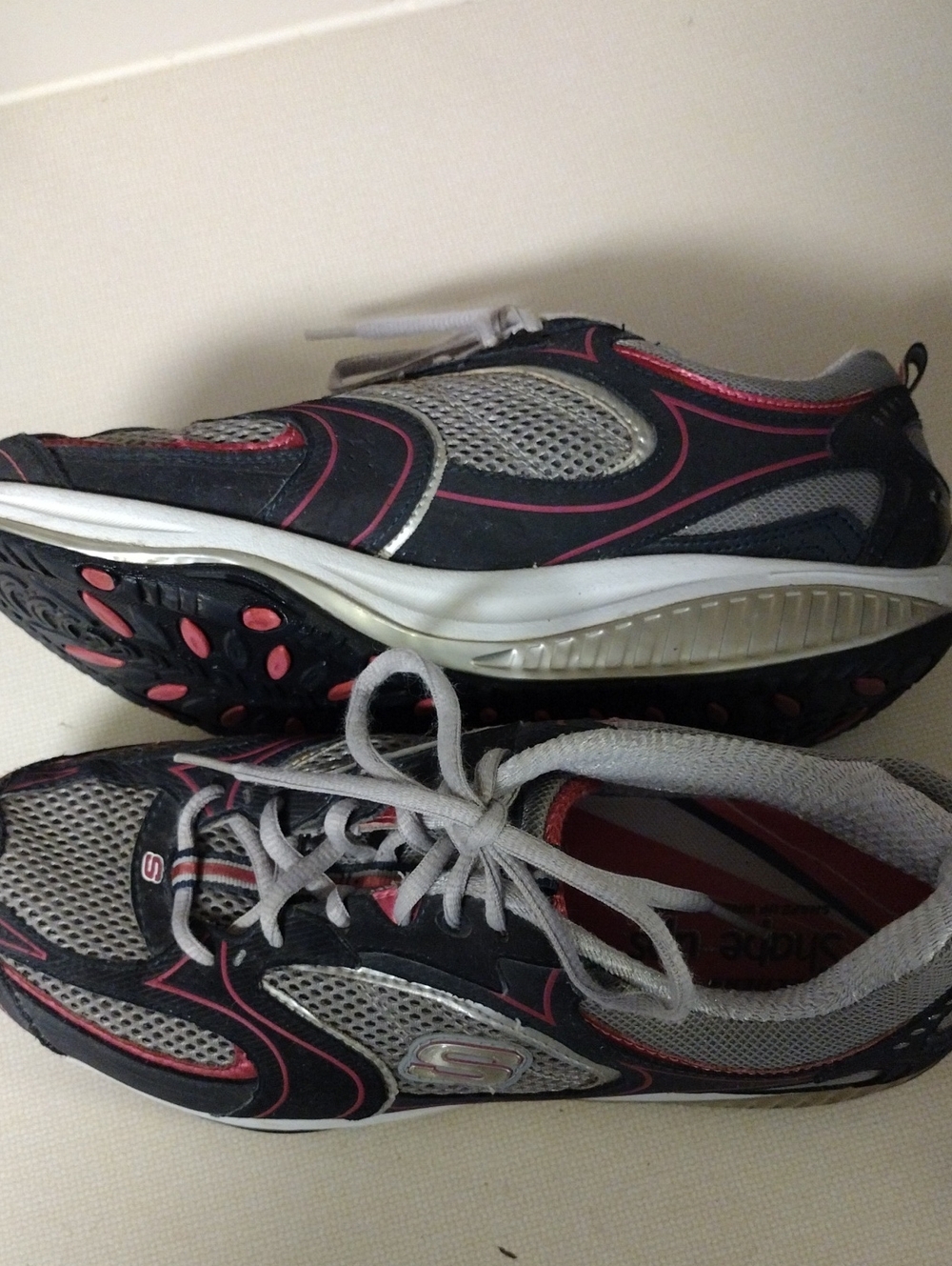 Skechers Shape Ups Women's Gray & Pink Athletic Sneakers Size 9.5